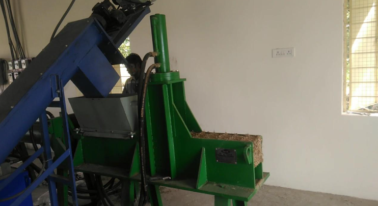 manufacturing process of feed blocks.PNG